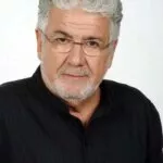 יוסי אלפי- מנחה ומספר